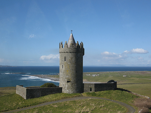 Doonagore Castle